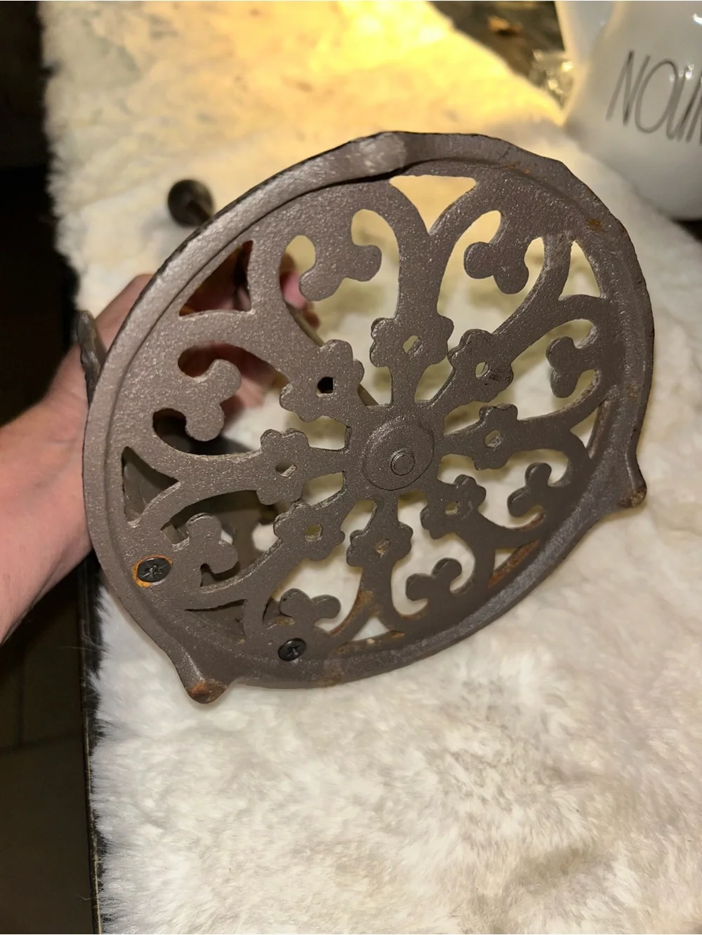 Rustic Elegance Cast Iron Rooster Paper Towel Holder - Freestanding Kitchen